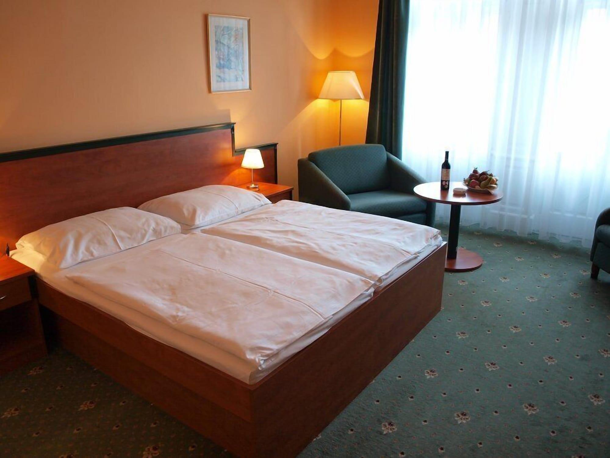 Ea Hotel Jessenius Karlovy Vary Dış mekan fotoğraf