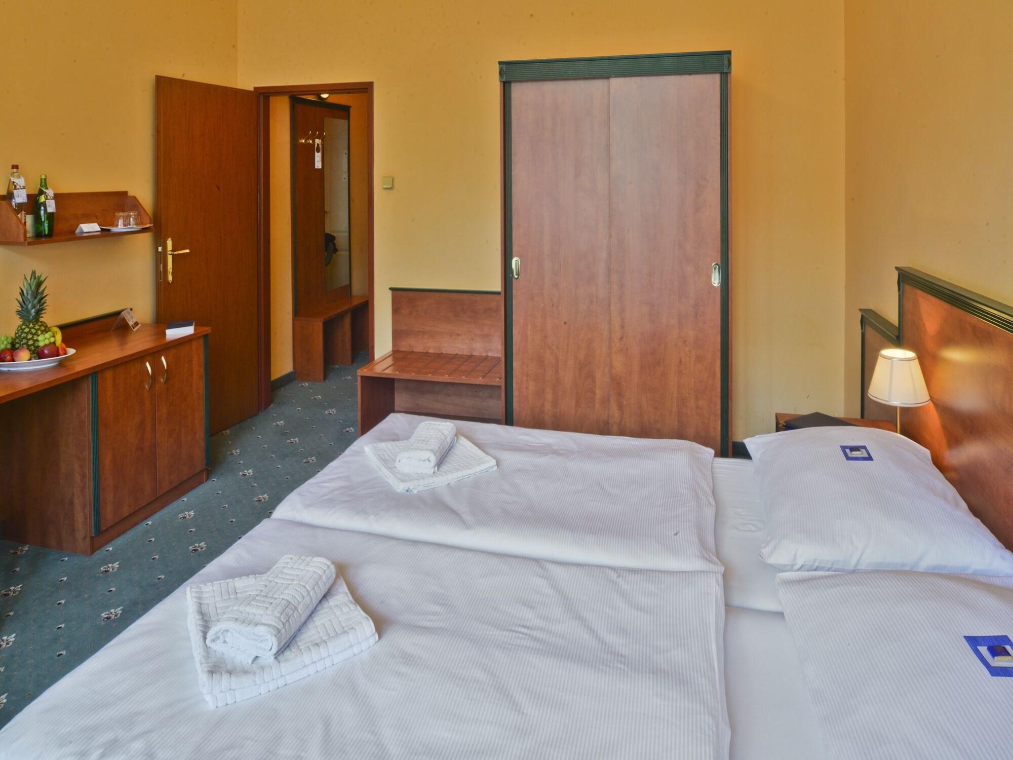 Ea Hotel Jessenius Karlovy Vary Dış mekan fotoğraf