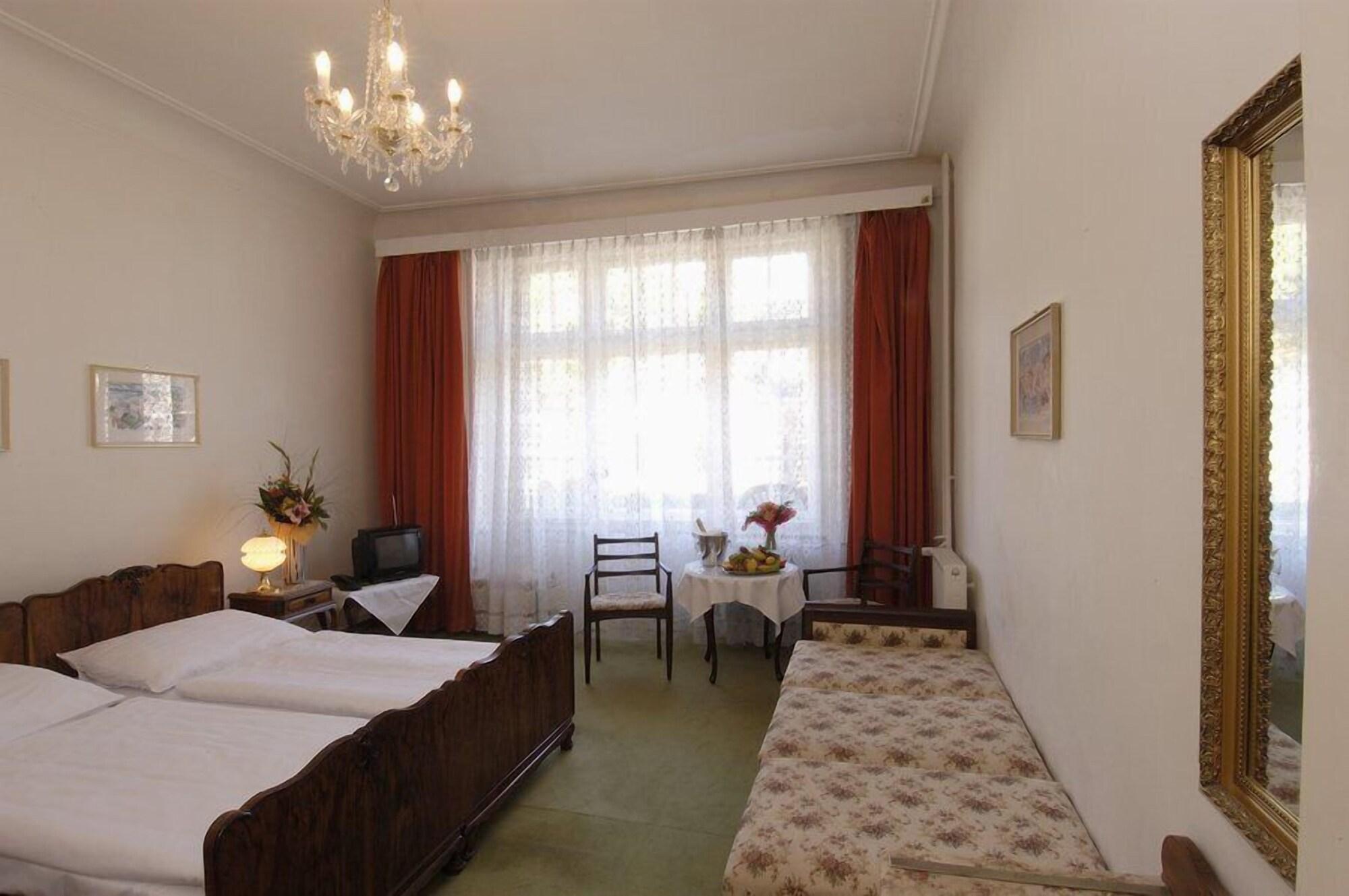 Ea Hotel Jessenius Karlovy Vary Dış mekan fotoğraf